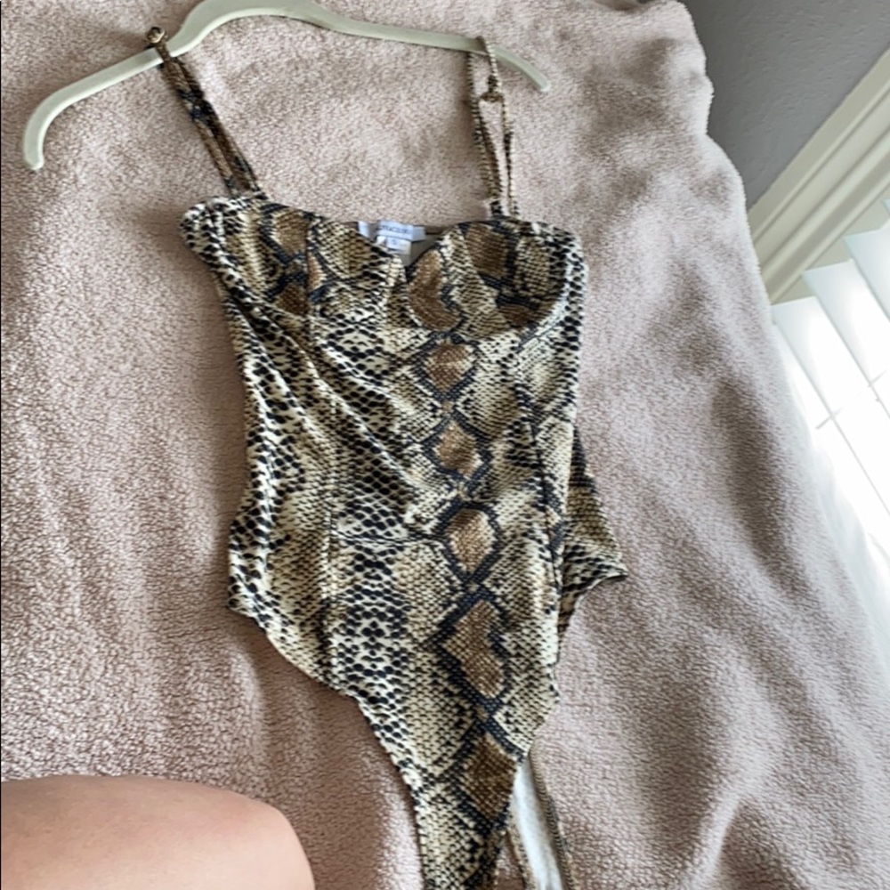 Boutique body suit